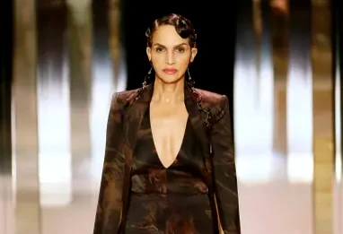 Haute Couture 2021 : la maison Fendi fait sensation avec une cabine d’exception