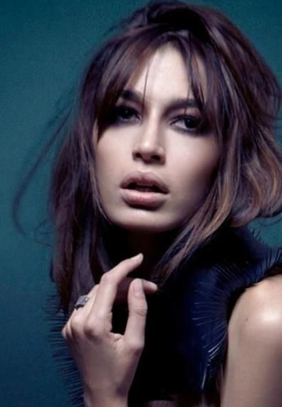 mannequins-maghrebines-a-suivre-mode-internationale-kenza-fourati