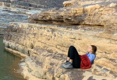 Évasion virtuelle : explorez l’Algérie depuis votre canapé avec Melissa Titri