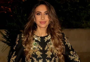 Le Guide Ultime du Balayage : Pourquoi les Algériennes en ont fait leur signature éclat ?