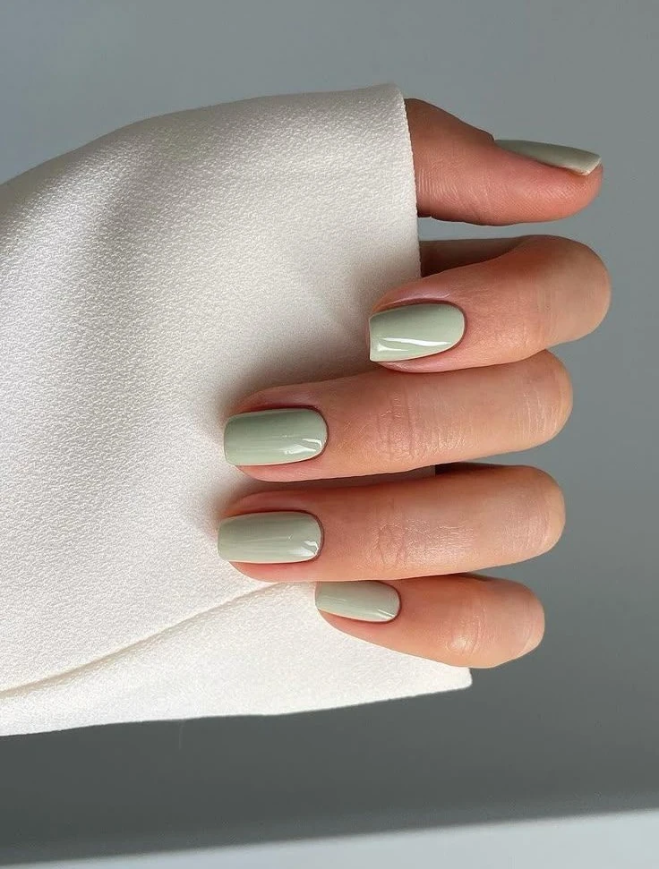 Ce que le semi-permanent fait réellement à vos ongles