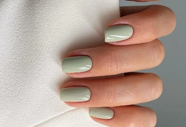Ce que le semi-permanent fait réellement à vos ongles