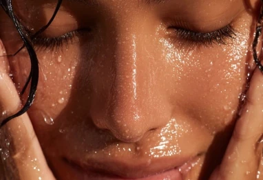Skin fasting : faut-il laisser sa peau au repos pour mieux l’écouter ?