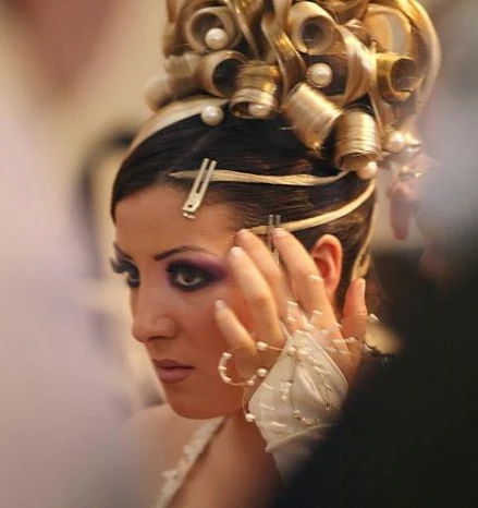 coiffure-potiche-bizarre