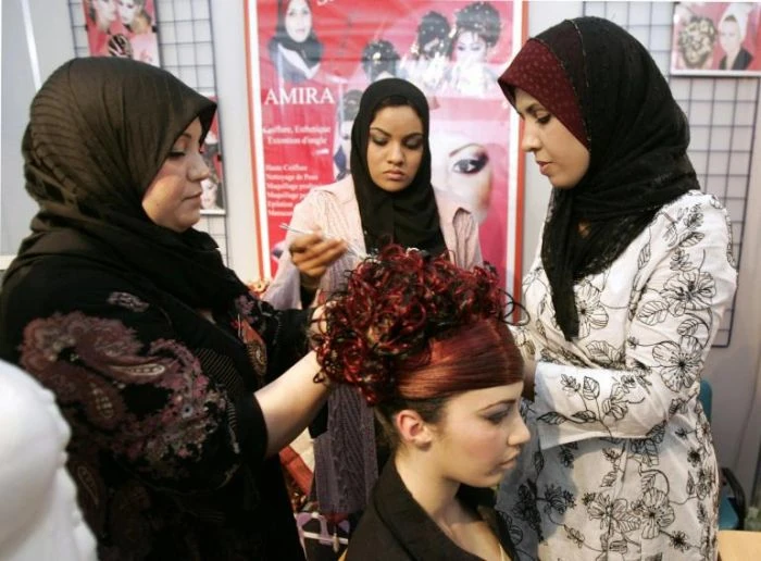 coiffure-potiche-bizarre