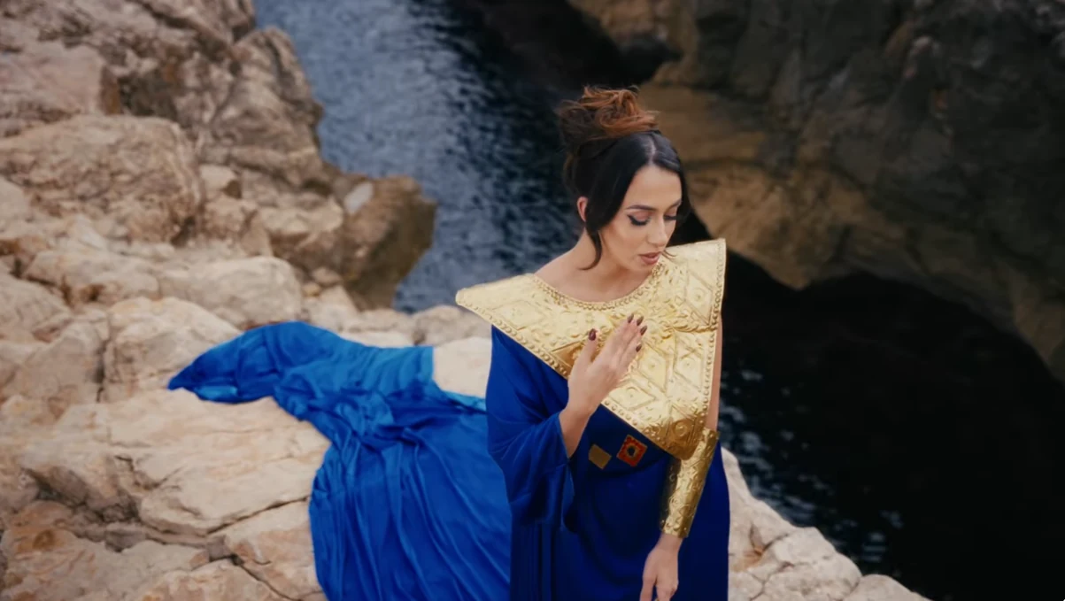 jamsine-chanteuse-premier-titre-femme-renaissance