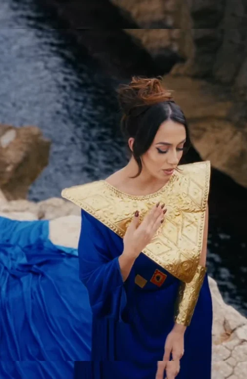 jamsine-chanteuse-premier-titre-femme-renaissance