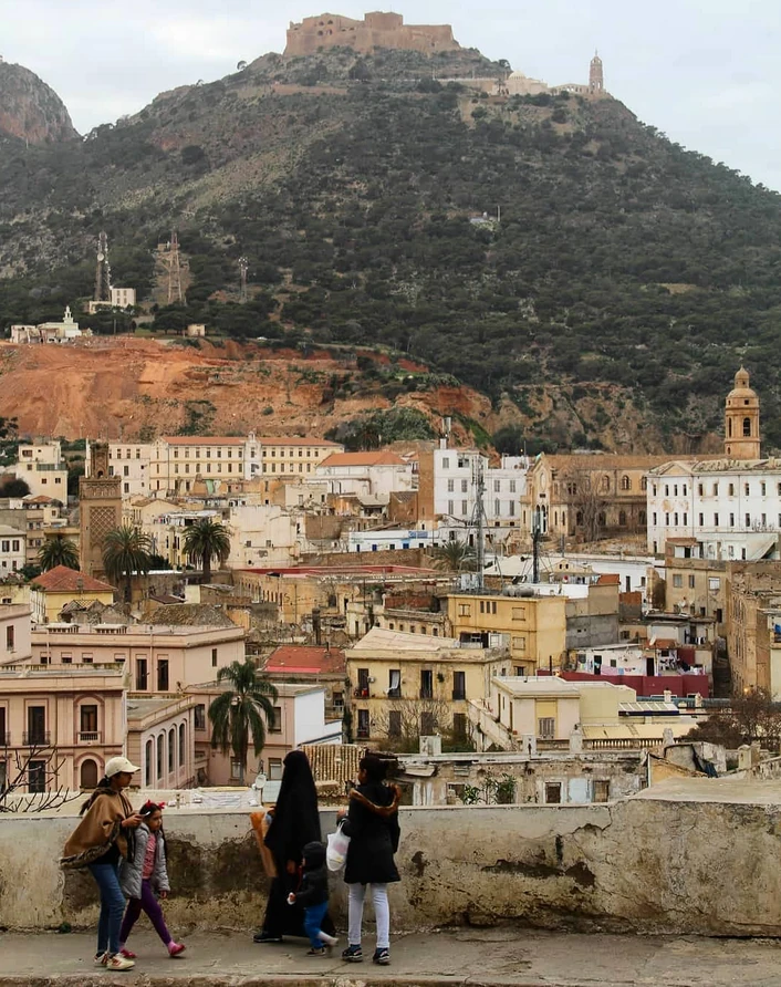 oran-7-lieux-mythiques-new-york-times-2026-sidi-el-houari