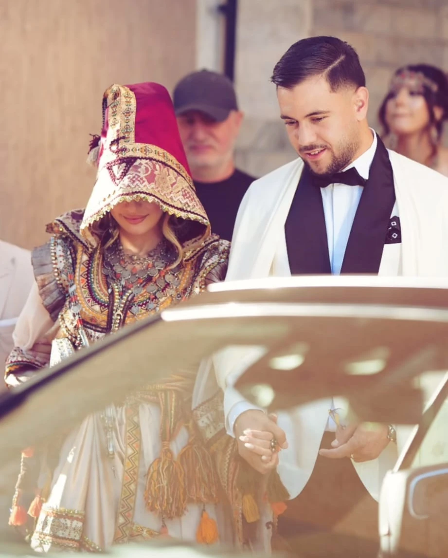 Mariage glamour de Lilyane Berkoune & Yacine Zahi : traditions algériennes, amaria marocaine et éclat indien mariage-lilyane-berkoune-yacine-zahi