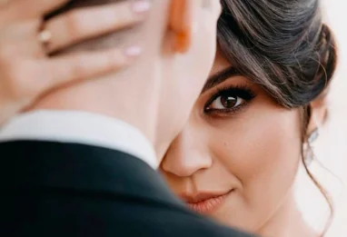 “Je l’ai demandé en mariage” : témoignage d’une femme qui a osé briser les codes