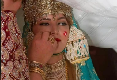 Mariage à la mode Zianide : Une Épopée de Soie, de velours et d’Or