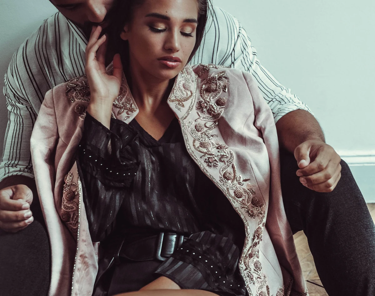 eddine-belmahdi-quand-le-karakou-devient-manifeste-artistique