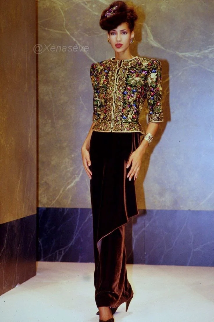 yves-saint-laurent-algerie-exil-creatif-haute-couture-karakou3