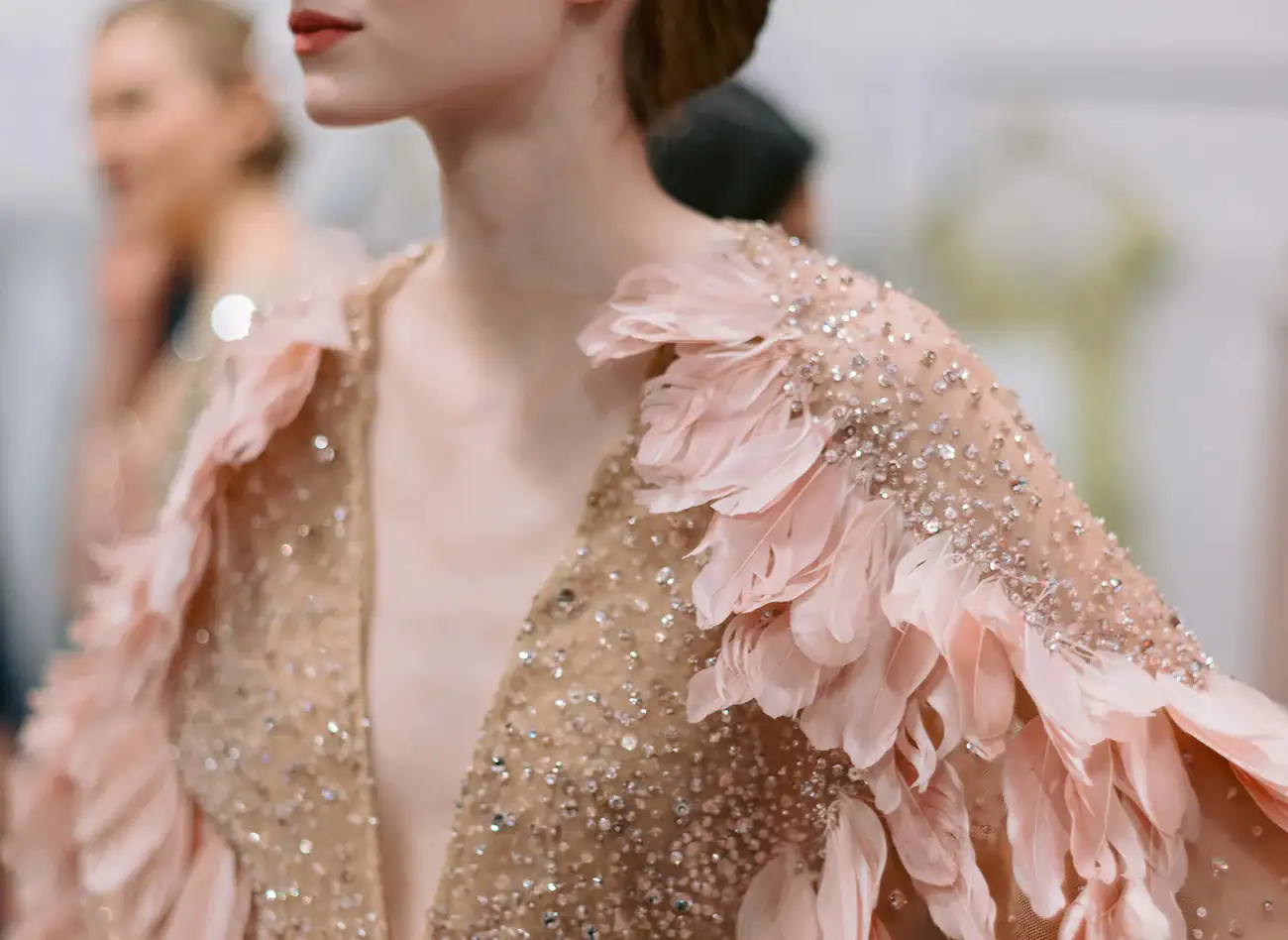 les-plus-belles-robes-de-soiree-2025-pour-briller-aux-grands-evenements