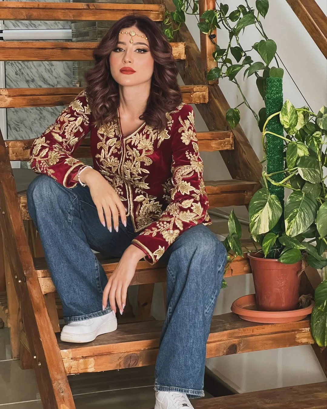 look-du-jour-karakou-jean-baskets-yousraa-belatoui1