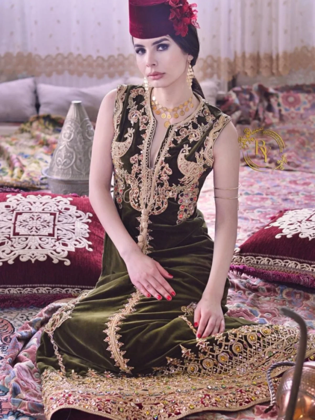 caftan-origine-algerie-preuves-delacroix-declinaisons-regionales-yamina-belghit-nouvelle-collection