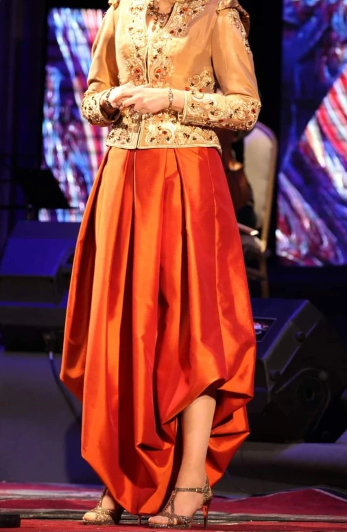 sarouel-algerien-influence-haute-couture-occidentale