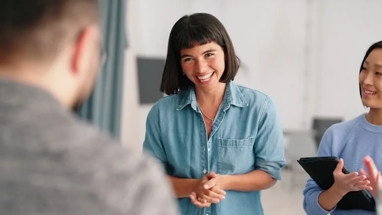 nouveau-job-conseils-integration-reussie-humour
