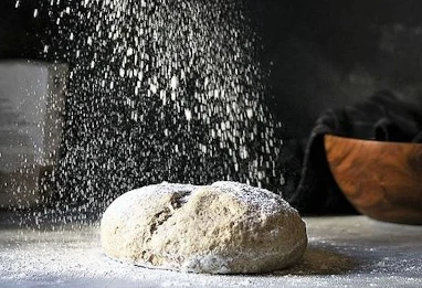 Pâte à pizza inratable, croustillante et moelleuse 