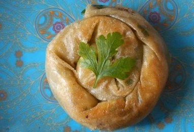 Mini-mhancha salée à la viande et au persil plat