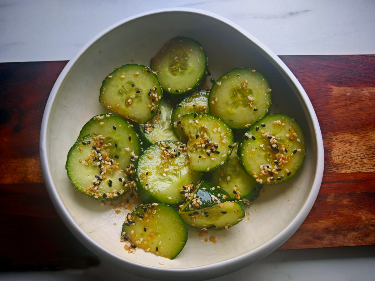Salade de concombre à l'asiatique