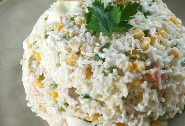Salade de riz au thon façon turque : généreuse et irrésistible