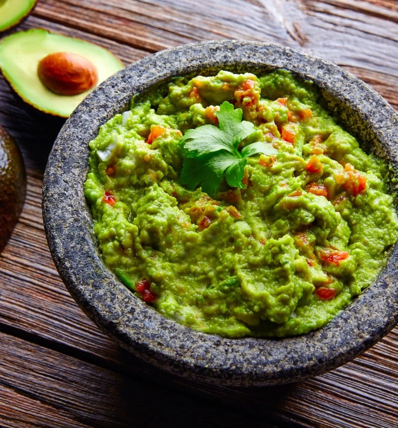 de-la-tradition-mexicaine-a-la-fusion-moderne-5-facons-de-twister-le-guacamole