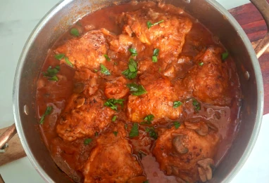 Poulet Marengo sans alcool : recette française adaptée, sauce tomate et champignons