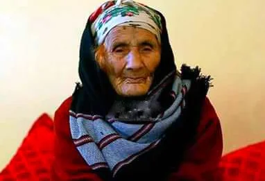 Quand les filles prennent soin de leurs mères âgées : récits de dévouement et d’amour en Algérie