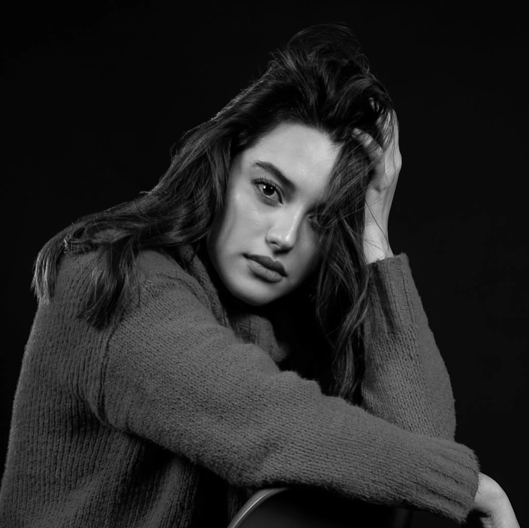 Lydia Chebout élue meilleure actrice maghrébine du Ramadan 2026 par ET بالعربي : portrait d'une artiste algérienne aux mille talents