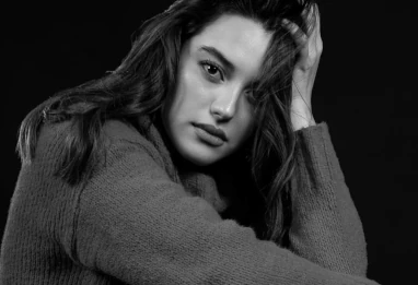 Lydia Chebout élue meilleure actrice maghrébine du Ramadan 2026 par ET بالعربي : portrait d'une artiste algérienne aux mille talents