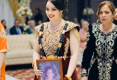 Souhila Mallem : Ce portrait qui a bouleversé son mariage (L'hommage déchirant à sa mère disparue)